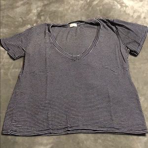 Brandy Melville Short Sleeve Top